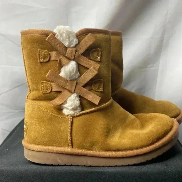 KOOLABURRA BY UGG GIRLS SIZE 4 PULL ON CARAMEL TAN BOOTS SHERPA LINED BOW ACCENT - Picture 13 of 14